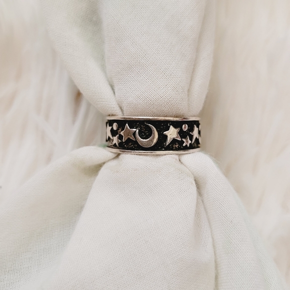 Vintage Sterling Silver Moon & Star Ring - Picture 1 of 10